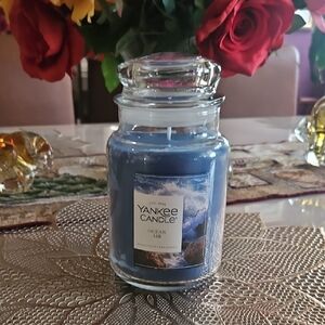 Yankee Candle OCEAN AIR 22 oz. Glass Jar With Single Wick 110 Hrs Burn Time